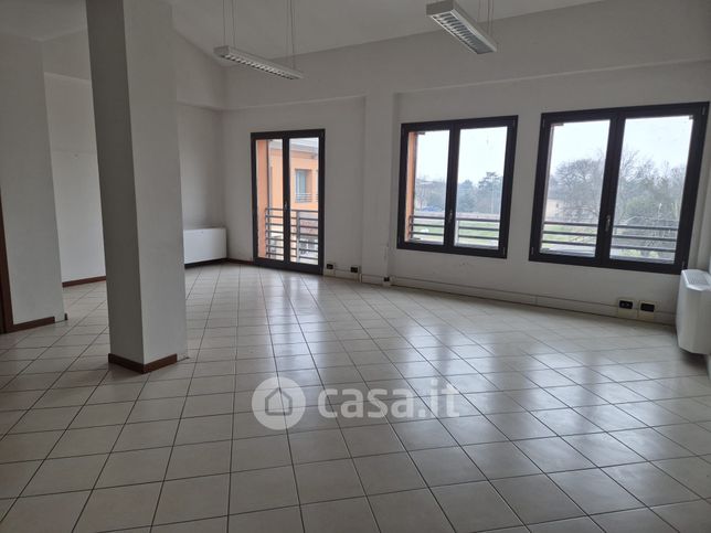 Ufficio in commerciale in Piazza Giacomo Matteotti 35