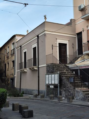 Casa indipendente in residenziale in Piazza Immacolata 3