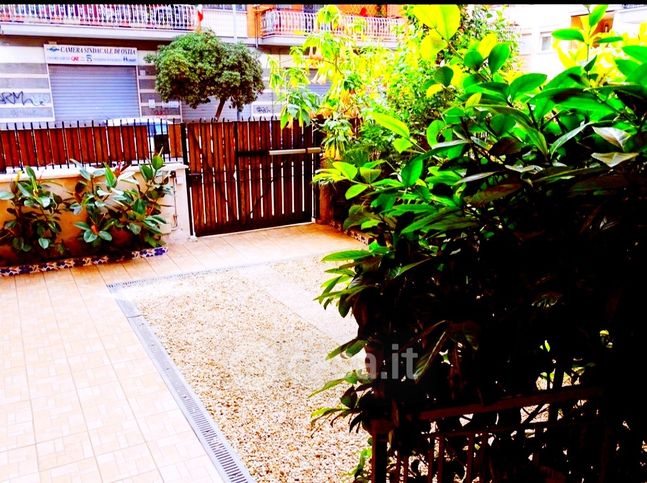 Casa indipendente in residenziale in Via dei Panfili 62