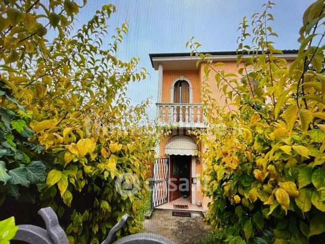 Casa indipendente in residenziale in Via dei Mille 126