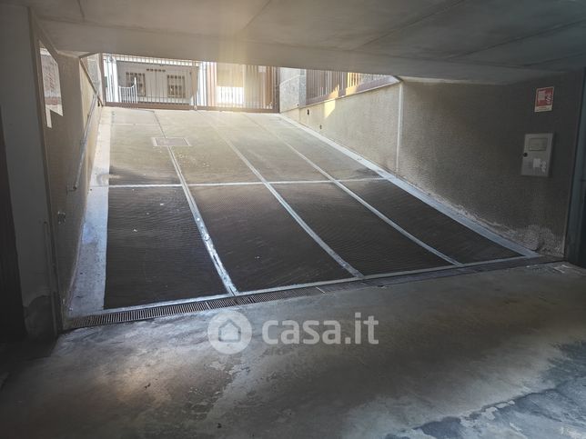 Box/posto auto in residenziale in Via Carlo Cattaneo 4