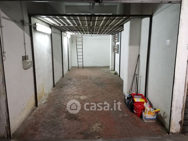 Garage/posto auto in residenziale in Via Caio Lelio 3