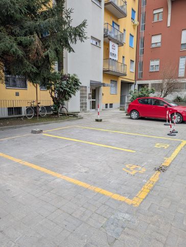 Garage/posto auto in residenziale in Via Ferrarese 159