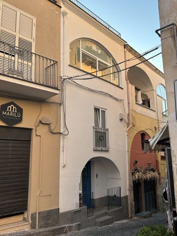 Casa indipendente in residenziale in Via Sant' Anna