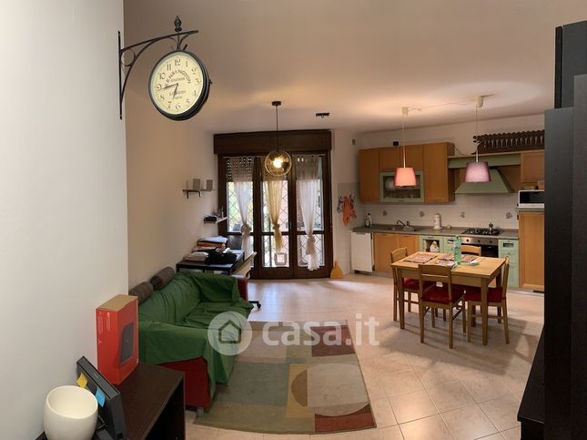 Appartamento in residenziale in Via Monte Bianco 1