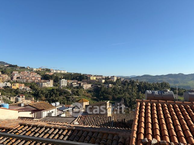 Casa indipendente in residenziale in Via Giuseppe Sansone 13