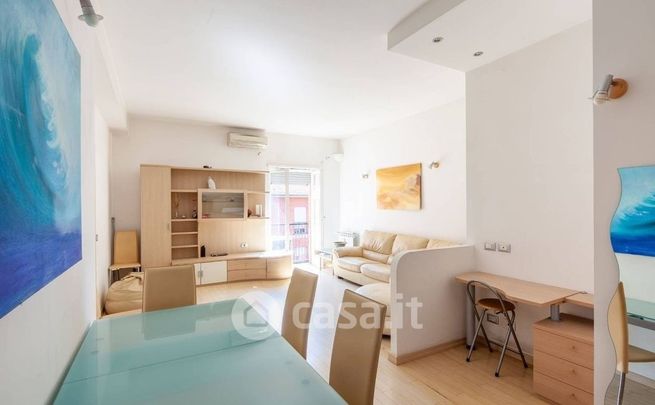 Appartamento in residenziale in Via Angiolo Cabrini 11