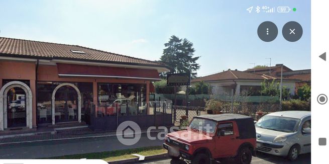 Negozio/locale commerciale in commerciale in Via Aurelia Ovest 209