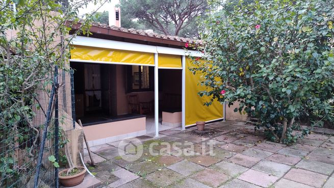 Villetta a schiera in residenziale in Via Silvania 3