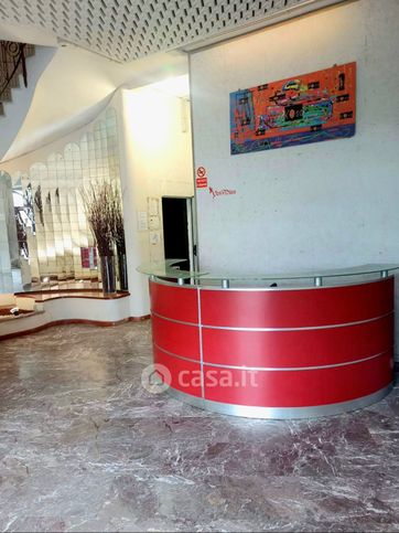 Ufficio in commerciale in Via del Casale Cavallari