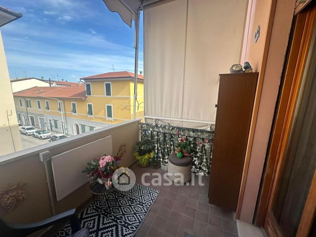 Appartamento in residenziale in Via Enrico Tazzoli 6