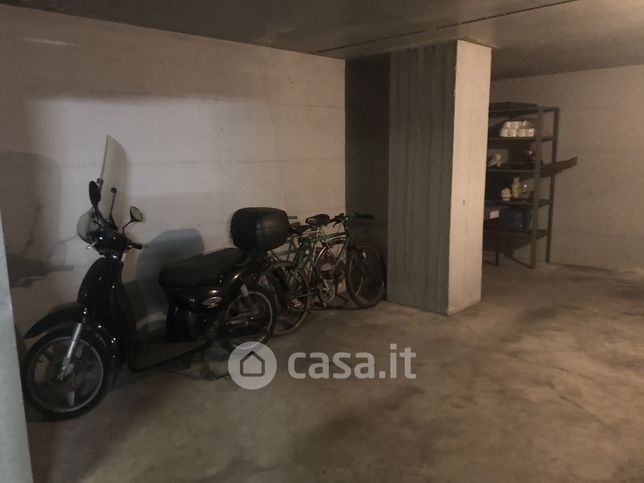 Garage/posto auto in residenziale in Via Filippo Baldinucci 3