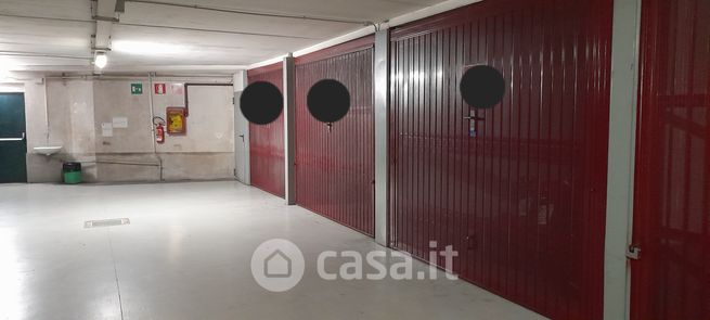 Box/posto auto in residenziale in Via Antonio Cantore 133