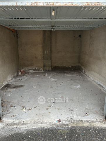 Box/posto auto in residenziale in Corso Don Orione 106