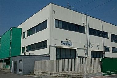 Capannone in commerciale in Via Brughetti 9E