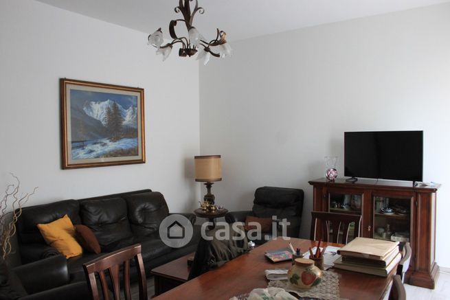 Appartamento in residenziale in Via Giovanni Verga 7
