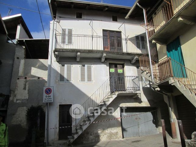 Casa indipendente in residenziale in Frazione Cerruti 36