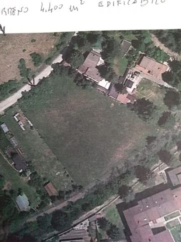 Terreno edificabile in residenziale in Viale Santa Lucia 8