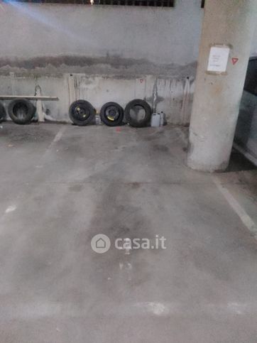 Box/posto auto in residenziale in Via Paola Drigo