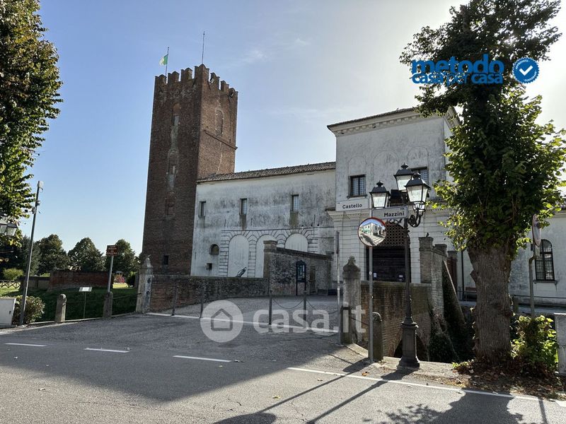 Case in vendita a Arquà Polesine in zona Centro Casa.it