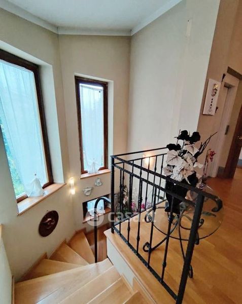 Villa in Vendita in zona Meridiana Pescaiola a Arezzo 300mq