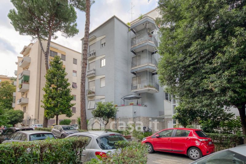 Case da ristrutturare in vendita vicino alla metro a Roma in zona Conca