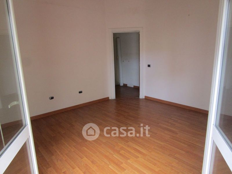 Appartamento in vendita Via Pietro Mascagni , Napoli
