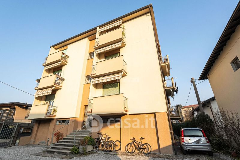 Trilocale In Vendita In Via Xxv Aprile A Oggiono Mq Casa It