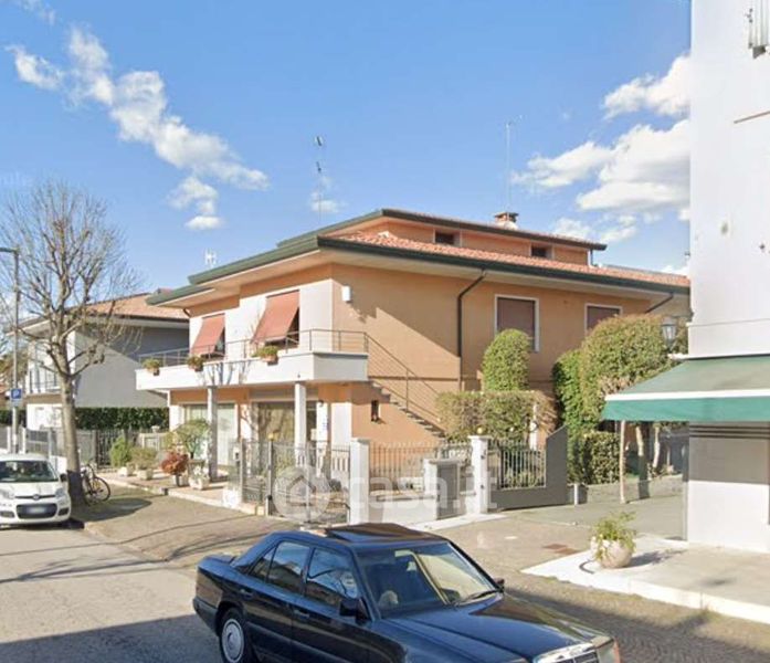 Edifici Stabili E Palazzi Con Giardino In Vendita A San Martino Di