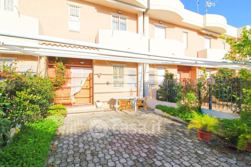 case-con-giardino-privato-in-vendita-a-campomarino-in-zona-campomarino