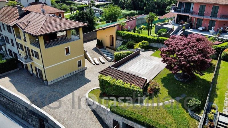 Case Con Giardino Privato In Vendita A Baveno - Casa.it