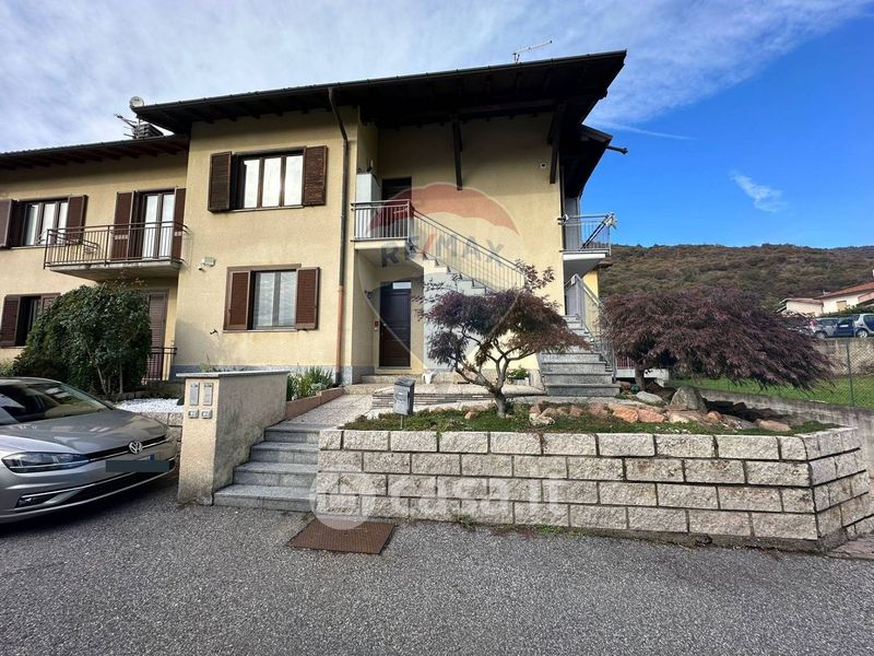 Case in vendita a Cuasso al Monte in zona Cuasso al Piano Casa.it