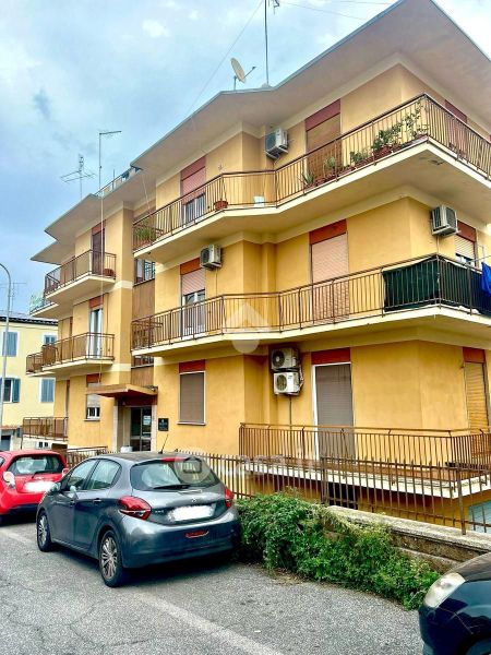 Trilocale In Vendita In Via Xxv Aprile A Civita Castellana Mq Casa It