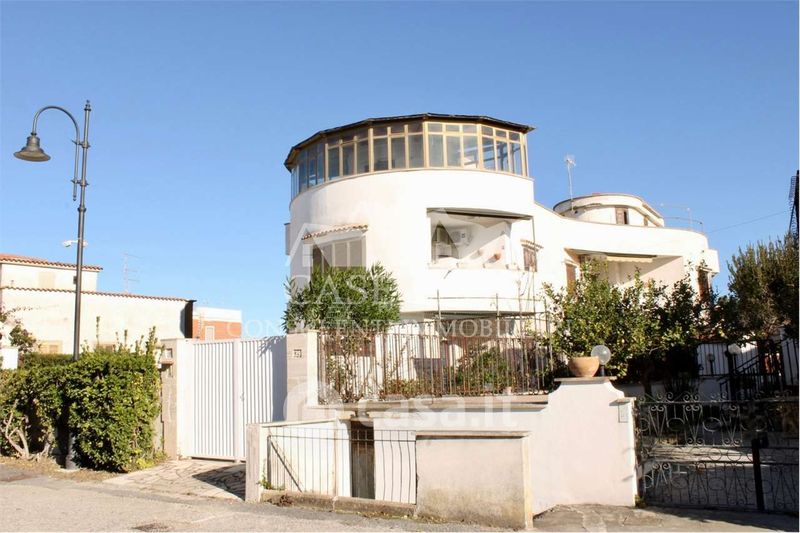 Casa Rondini Roma Trilocale in Vendita in Via delle Rondini 35 a Ardea - 60mq - Casa.it