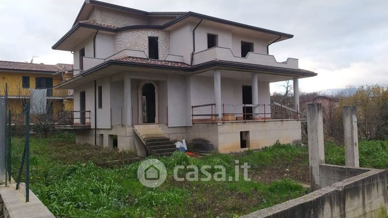 Villa in Vendita in Via provinciale 100 a San Michele di Serino