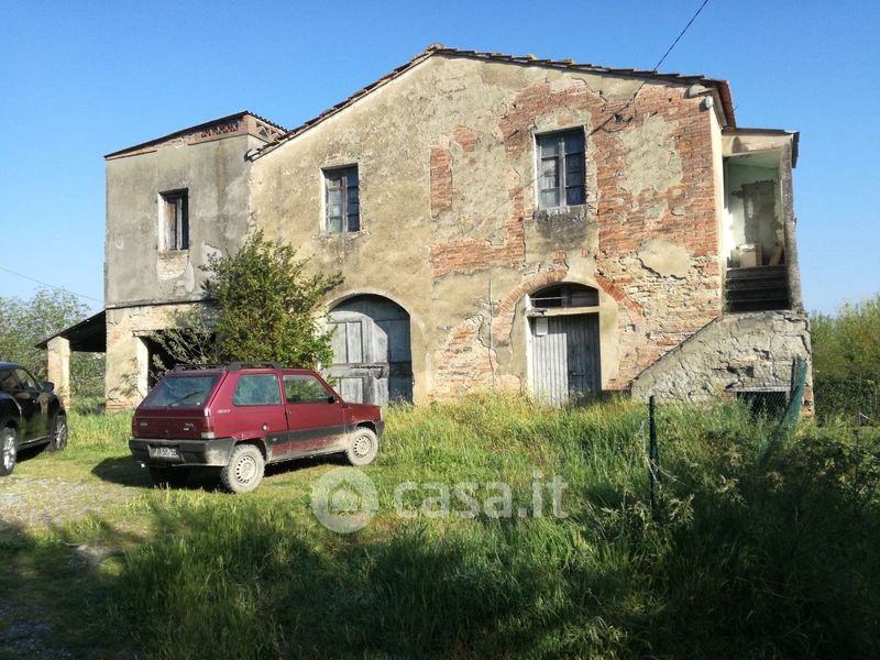 Rustici, Casali Con Giardino Privato In Vendita A Terricciola In Zona ...