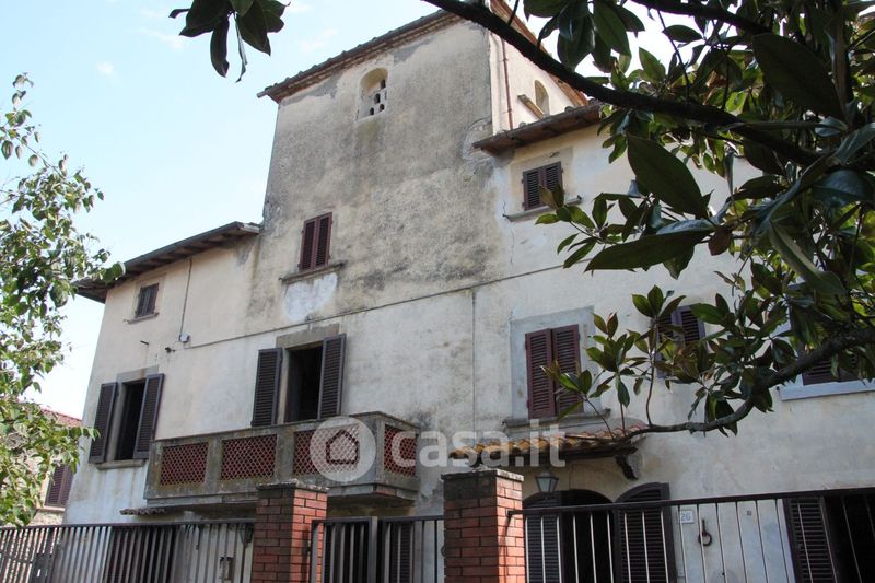 Casa Indipendente in Vendita in Pratantico a Arezzo 250mq Casa.it