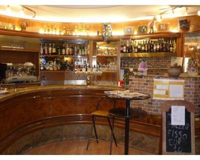 Bar, pub e caffè in vendita a Busto Arsizio - Casa.it