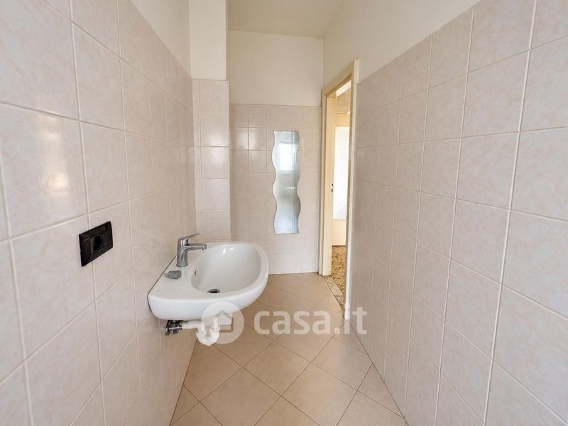 Bilocale in Nizza Millefonti, foto 12 di 19