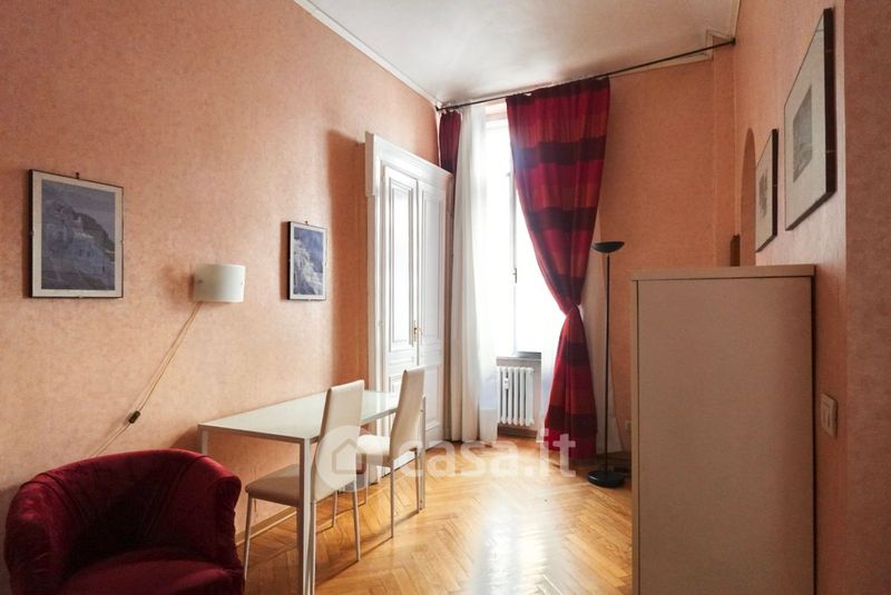 Bilocale in Vanchiglia, foto 2 di 46