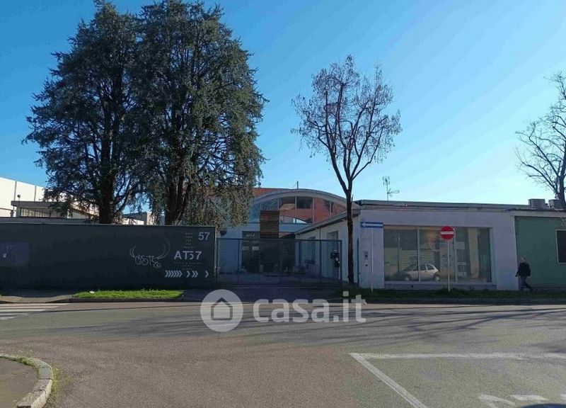 Ristorante in Vendita in Viale Liguria 57 a Cologno Monzese 630mq Casa.it