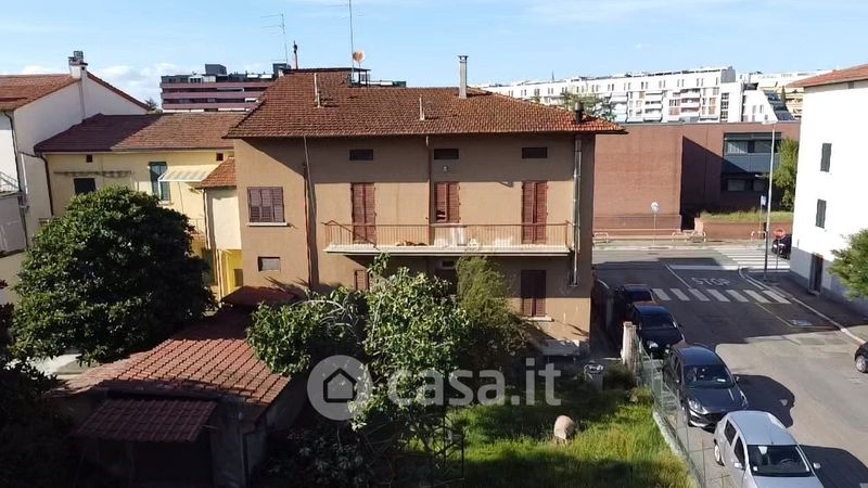 Villa in Vendita in Via degli Accolti a Arezzo 248mq Casa.it