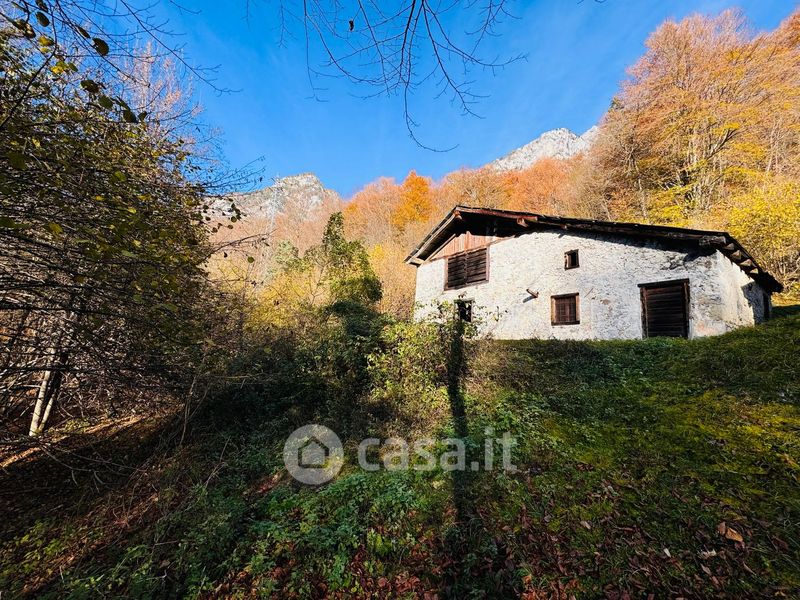 Rustico Casale In Vendita In Via Nazionale A Forni Di Sotto Mq