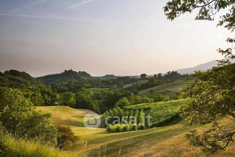 Immobili commerciali in vendita a Bassano del Grappa in zona Centro Storico Casa.it