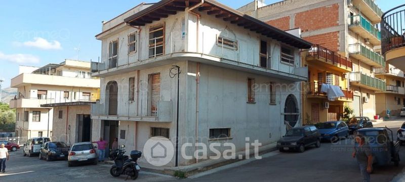 Case con balcone in vendita a Casteldaccia 