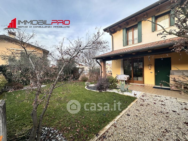 Case in vendita a Isola Vicentina in zona Castelnovo Casa.it