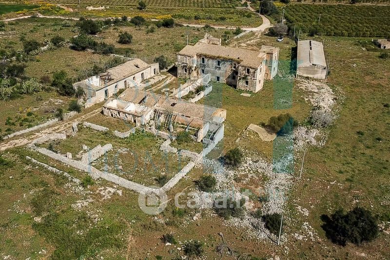 Palazzo in Vendita a Noto 2500mq Casa.it Palazzo in Vendita a Noto 2500mq Casa.it
