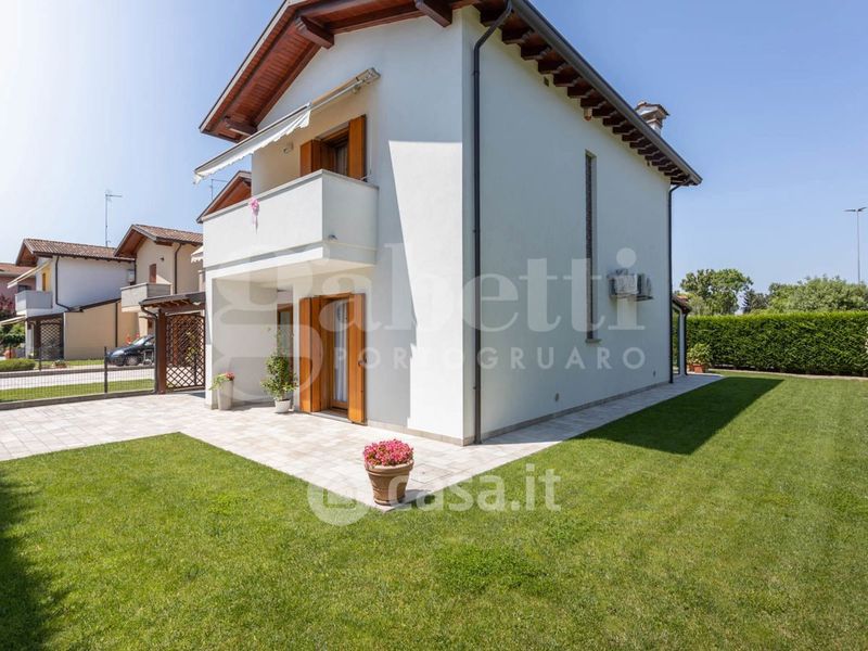 Privato Case con giardino privato in vendita a Fossalta di Portogruaro in zona ...