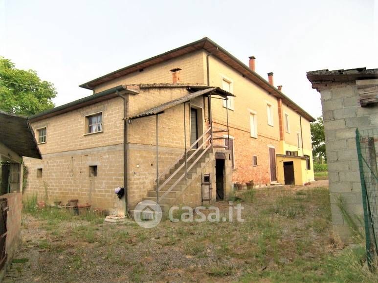 Casa Bi/Trifamiliare in vendita Torrita di Siena