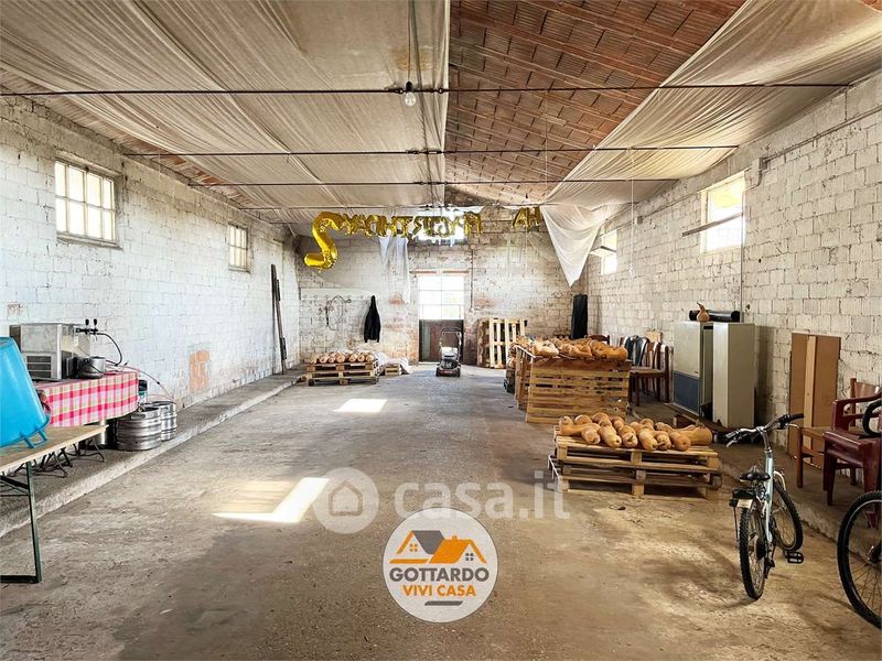 Capannoni in vendita a Sernaglia della Battaglia Casa.it